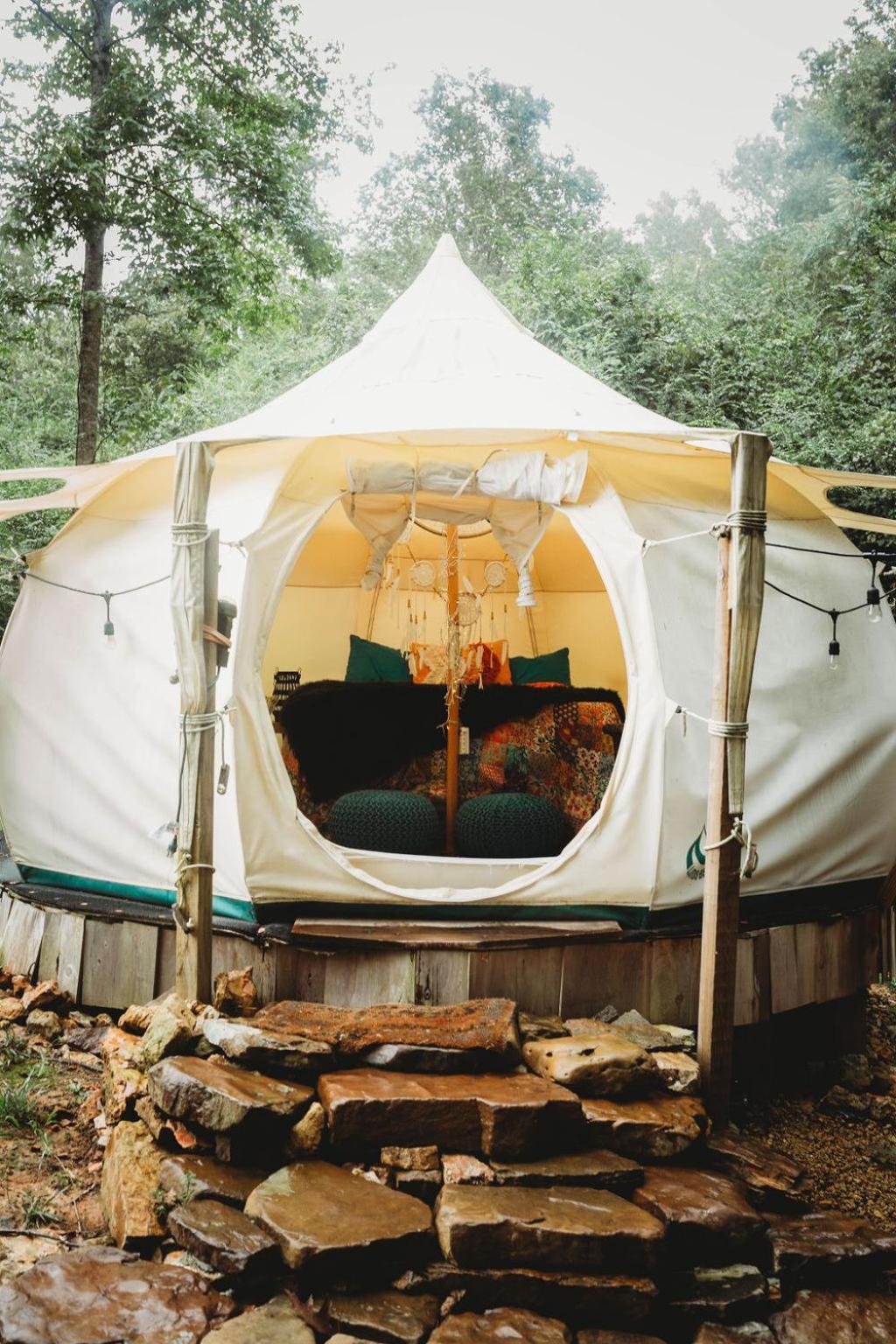 The Aries-a Stargazing, Luxury Glamping Tent Rogersville